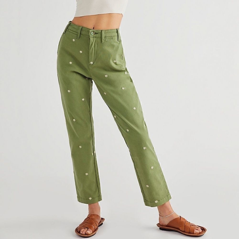Driftwood Embroidered Chino Pants Size Small